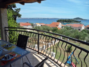 Holiday House Klarin with Sea View